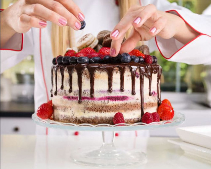 What Are the Different Types of Cakes Sponges?