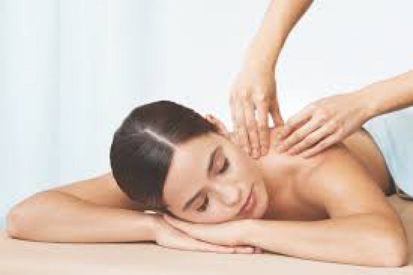 Massage Therapy Can Reduce Stress and pain