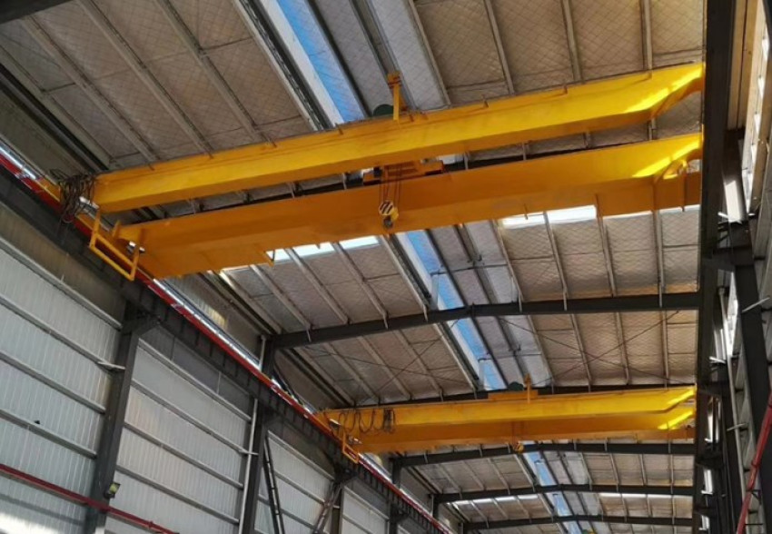 What Points Are Crucial To Consider As You Buy An Overhead Hoist Crane?