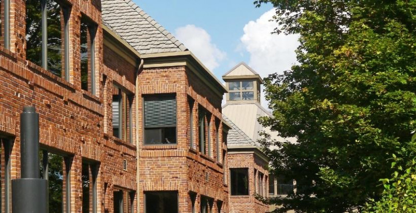 Which is stunning: paying guests or tenants?