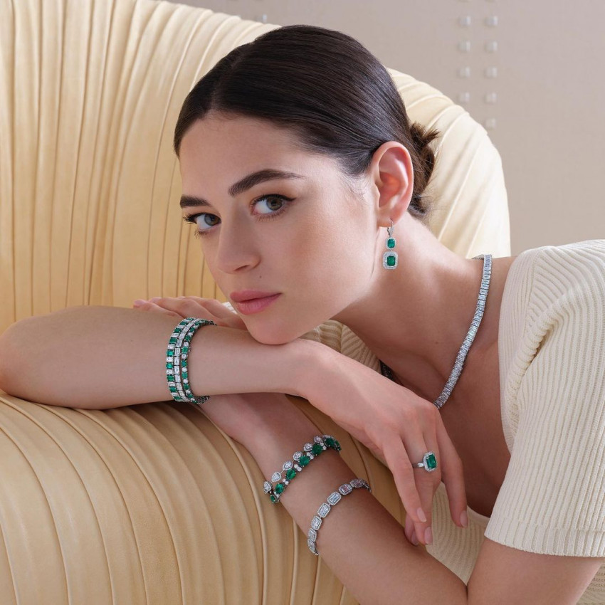 The Complete Guide to Buying Gemstone Jewelry