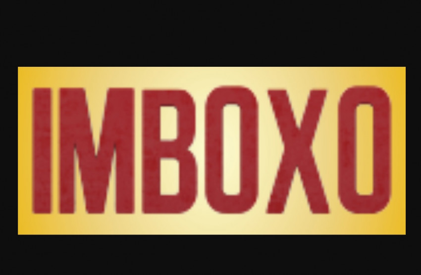 4 Rewards of Watching Movies Online