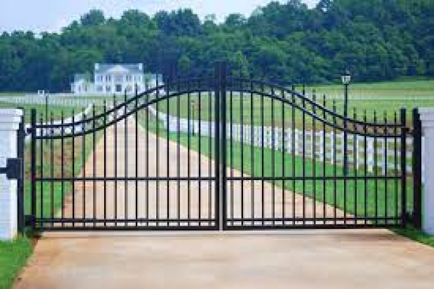 Automatic Gates: the best way to secure your driveway in Farmers Branch, Texas