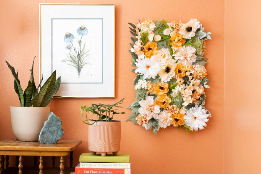 Use fake flowers to make the space more green and environmentally friendly