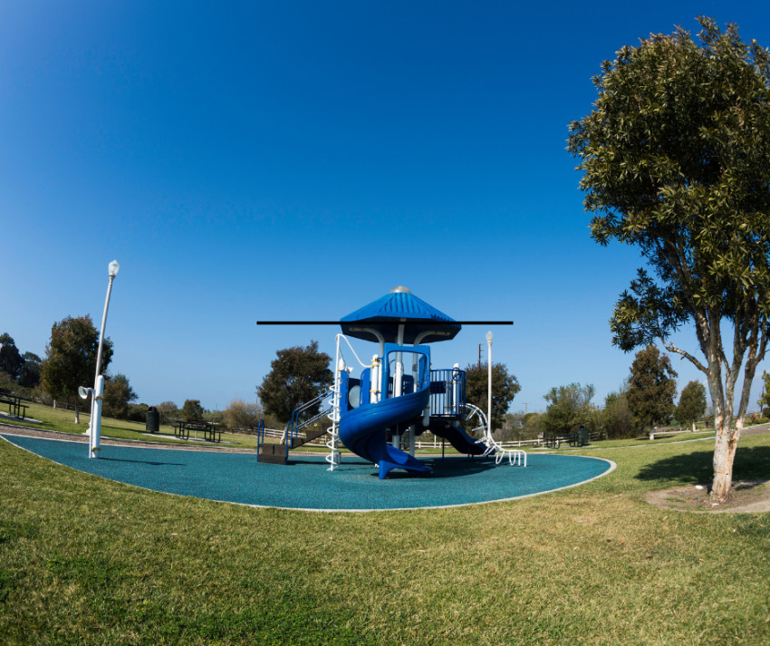 A Guide to Choosing the Right Playground Equipment