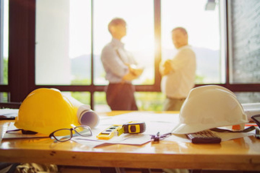 Connect with General Contractors to Build Your Success