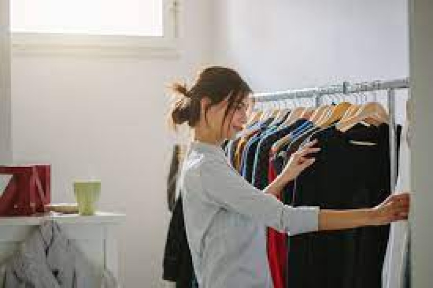 Unlocking the Secrets to Successful Clothing Sales: Strategies for Selling Clothes Effectively