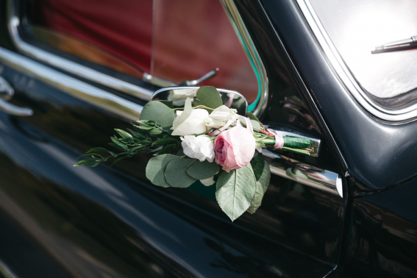 Luxury Car Rentals in Mumbai: Adding Glamour to Special Occasions
