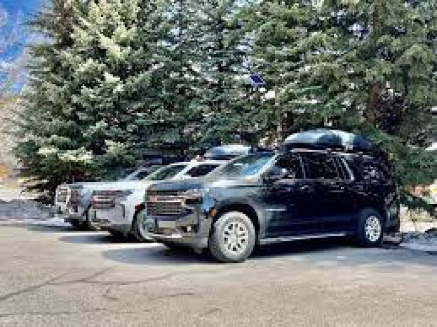 Navigating Seattle with Ease | Discover Asiyah Town Car Shuttle Service