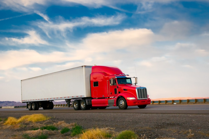 RV Shipping | Tips for Choosing the Right RV Transport Company