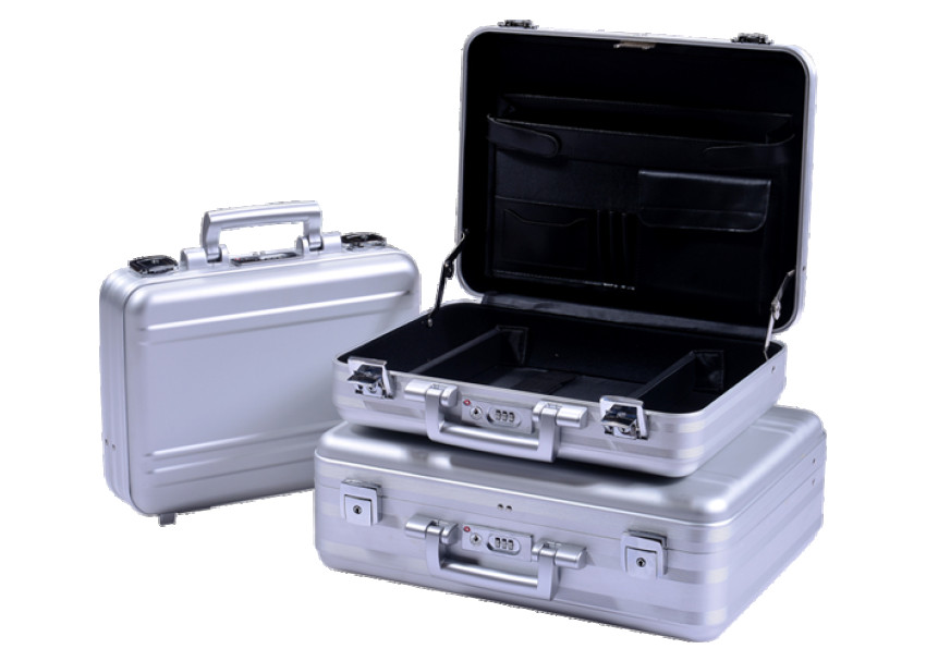 Which industries benefit most from aluminum cases?