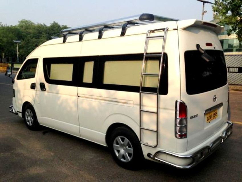 Ringwood Maxi Taxis: Navigate the Town in Comfort and Style