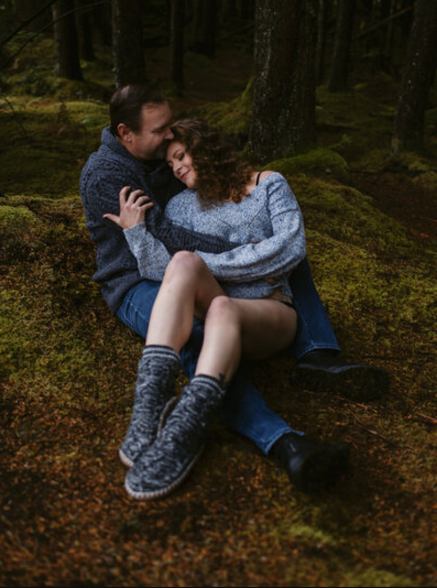 What Are The Expert Recommended Dos and Don'ts of Couples Boudoir Shoot?