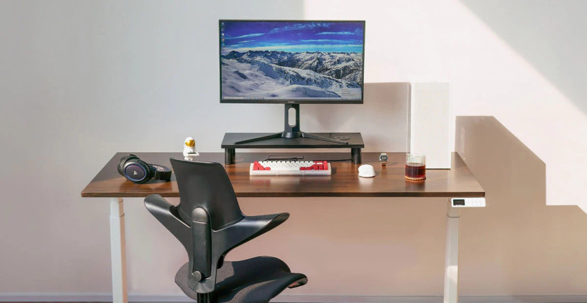 Office Desk Designs for Executive Settings