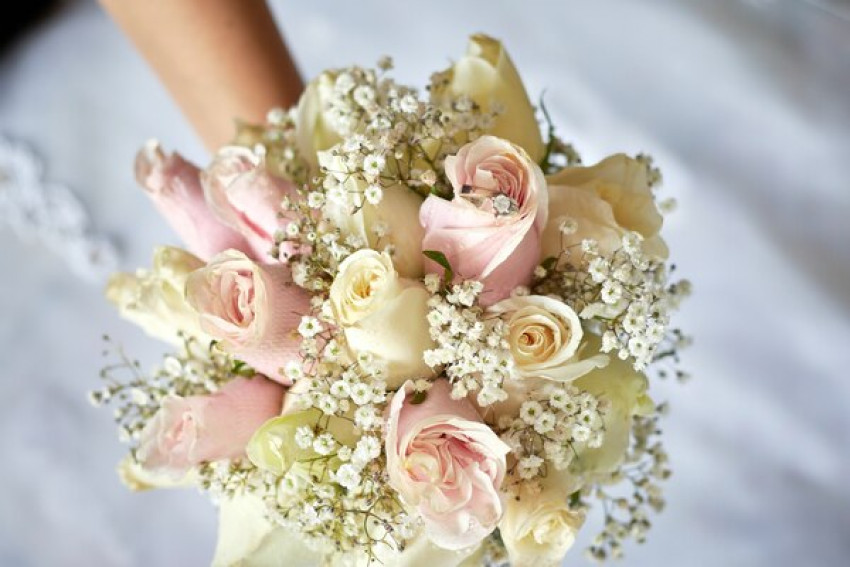 Wood Bridal Flowers for All Tastes