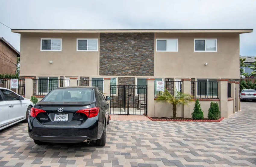 Luxury coastal getaway in Encinitas, CA