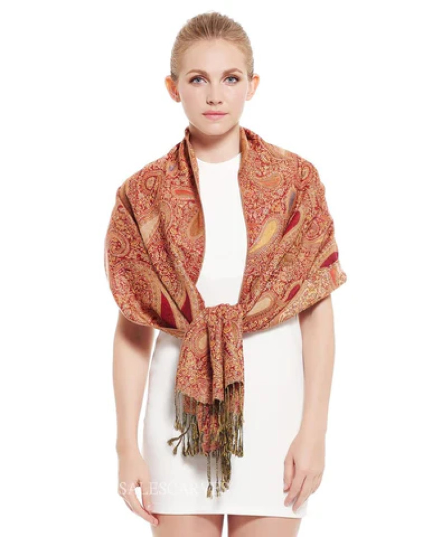 Tips For Picking A Blanket Scarf