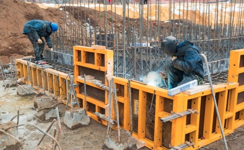 How Do I Know My Foundation is Sinking? A Homeowners' Guide