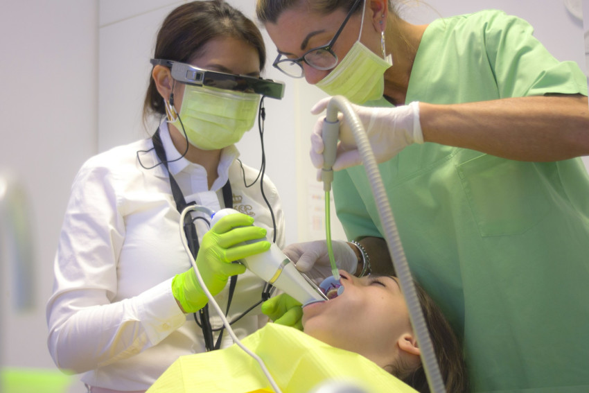 Do You Have Oral Cancer? Here’s How You Can Perform a Self-Exam at Home