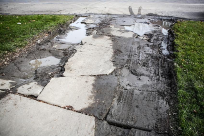 Signs It’s Time for Driveway Replacement