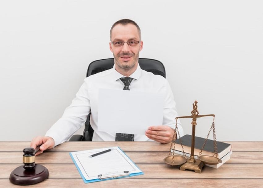 Why You Should Consider Hiring The Best Criminal Lawyers