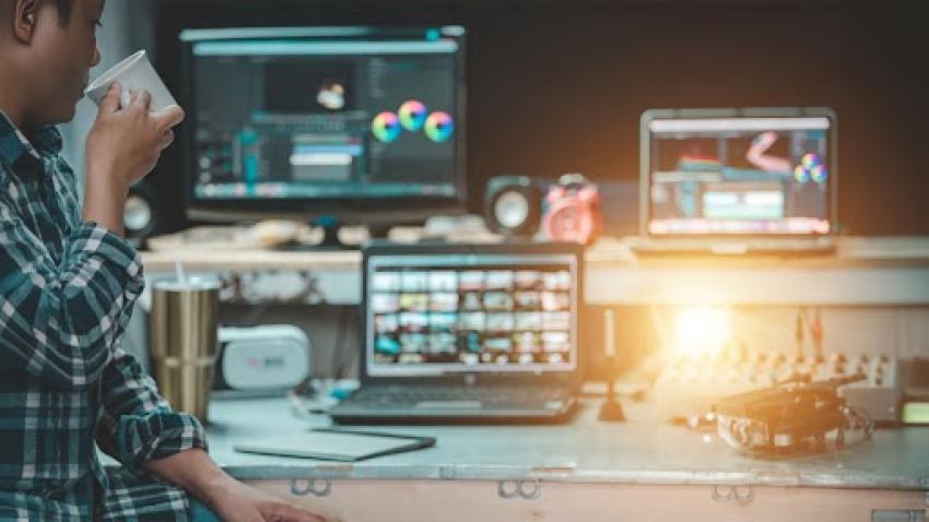 How Professional Corporate Photography Elevates Your Brand?