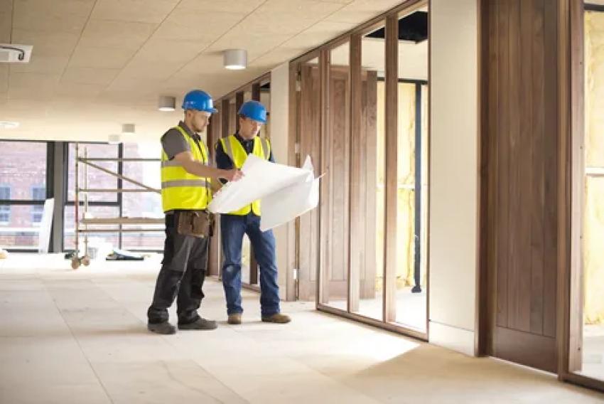 A Day In The Life Of Expert General Contractors On A Busy Site