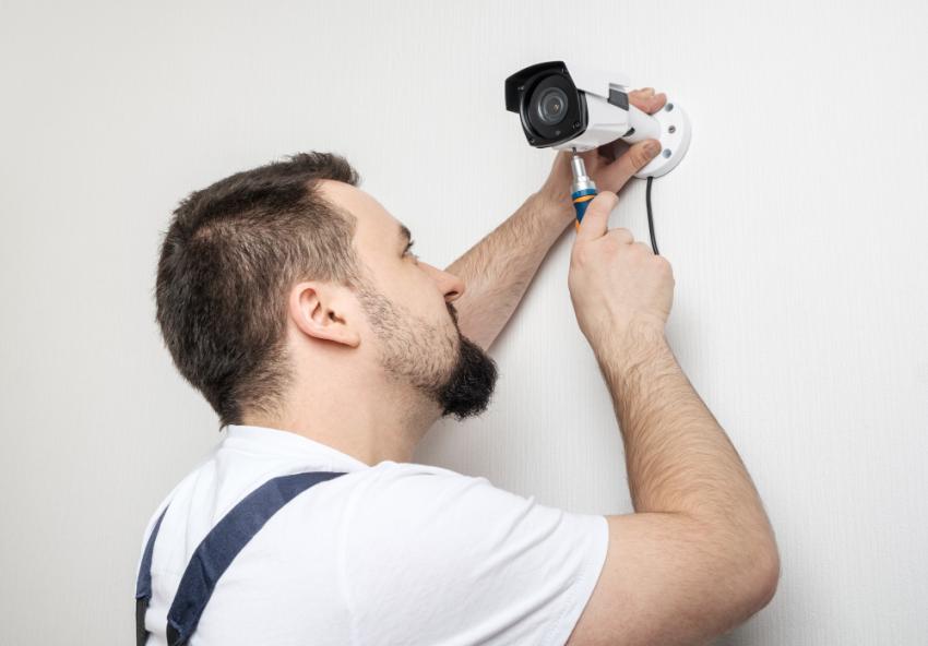 Indoor vs. Outdoor Home Security Camera Installation: Which is Better?
