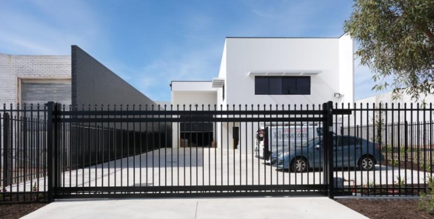 Top Safety Features in Electric Sliding Gates You Shouldn’t Ignore