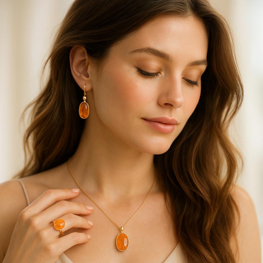 Discover the cozy appeal of jewellery made from Orange Kyanite