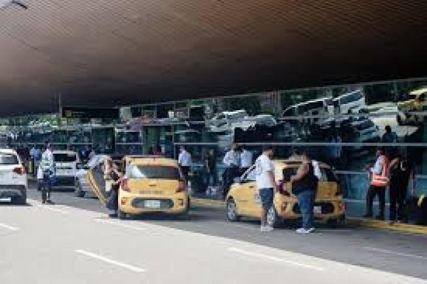 Why I’ll Never Take a Taxi to the Airport Again (And What I Do Instead)