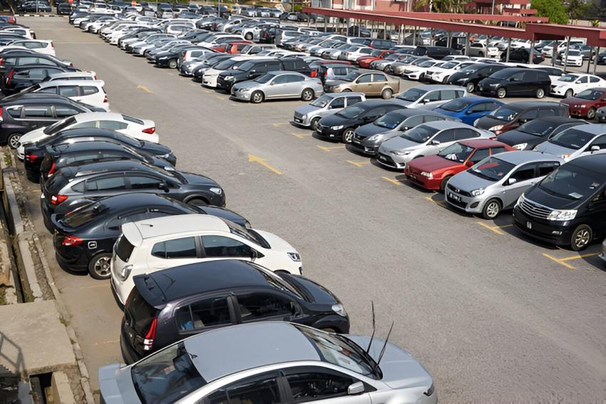 What Psychological Tricks Do Dealers Use to Sell Used Cars Faster?