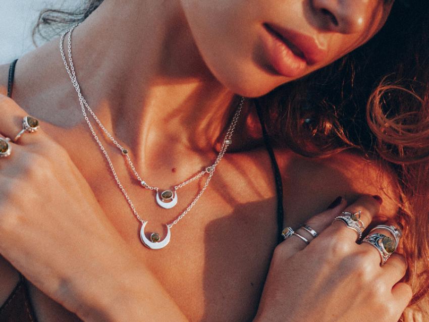 Earthy Glam: Why Pietersite Jewelry is the Next Boho-Chic Essential