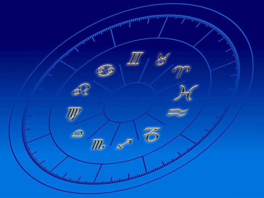 Which Zodiac Signs Will Face Major Life Changes in 2025?