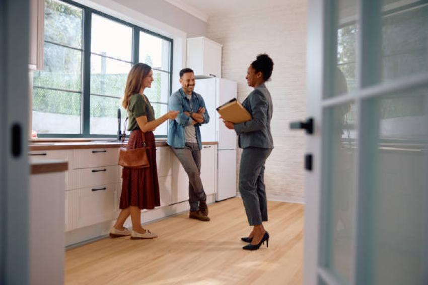 What Legal Aspects Can a Property Buying Agent Help With?