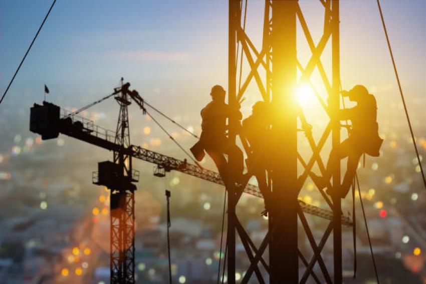 How Commercial Building Contractors Plan for Earthquake Resilience