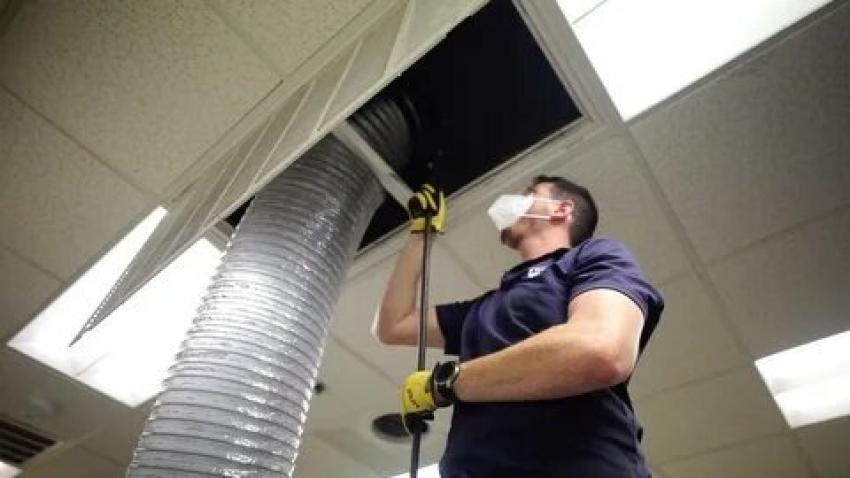 How Can an Air Duct Cleaning Company Keep Your Office Air Fresh?