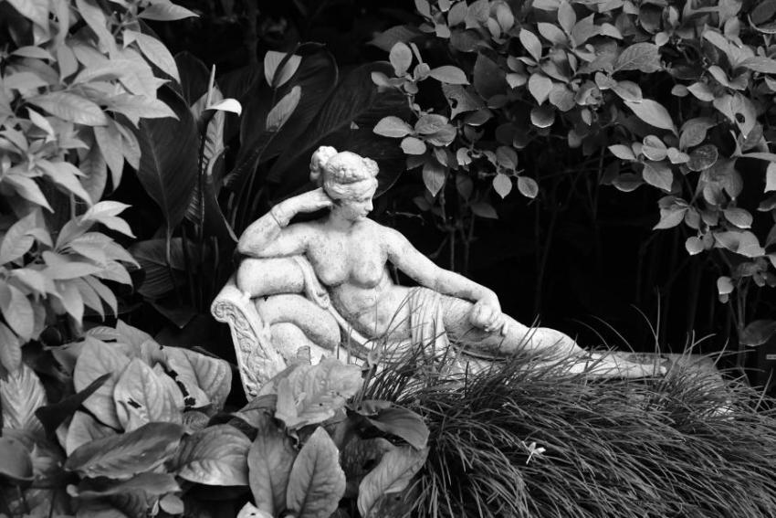 How to Save Money While Traveling in Singapore