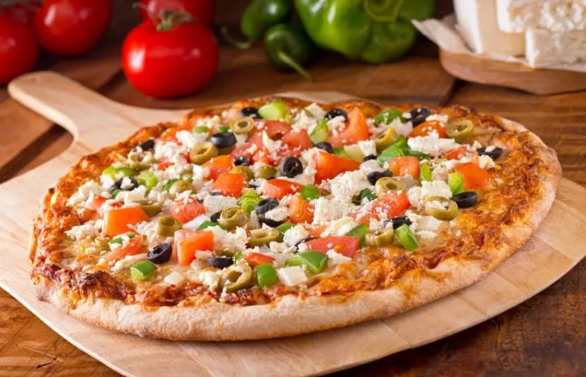 Why Insalata Greca Pizza in London Is a Must-Try for Pizza Lovers?