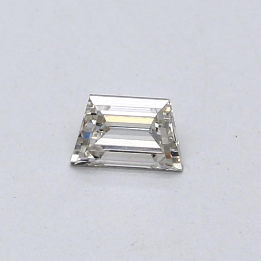 Invest In a Diamond Engagement Ring, Which Can Be a Perfect Family Heirloom