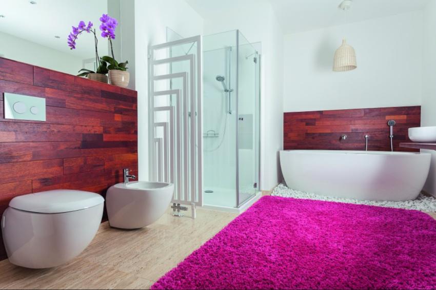 What Type of Bath Mat Works Best on Wet Floors?