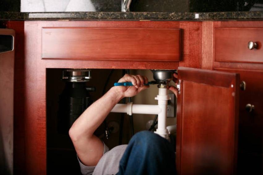 Why Should Homeowners Trust Expert Plumbers for Repairs?