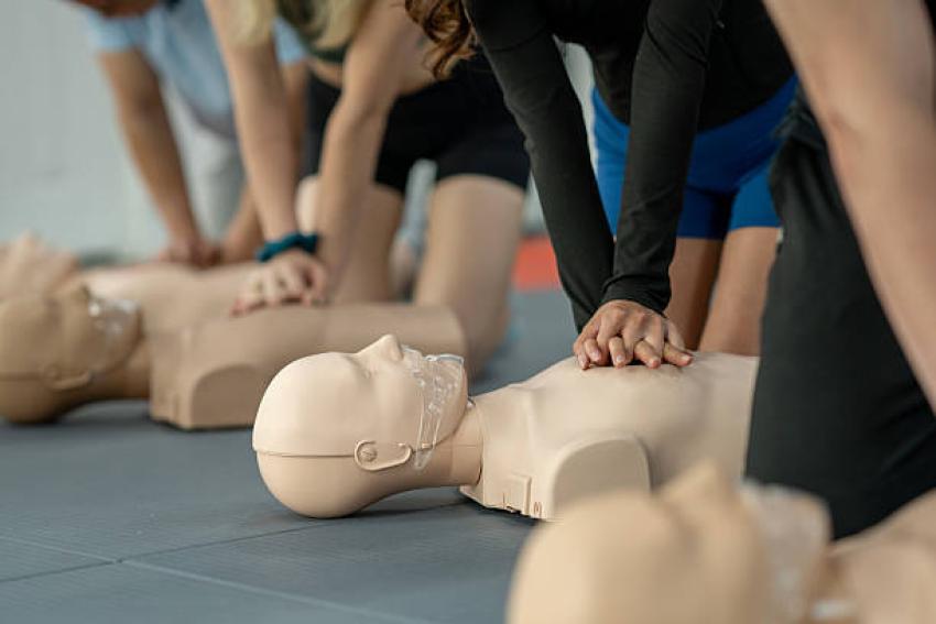 How CPR Classes Make First Timers Feel More Confident
