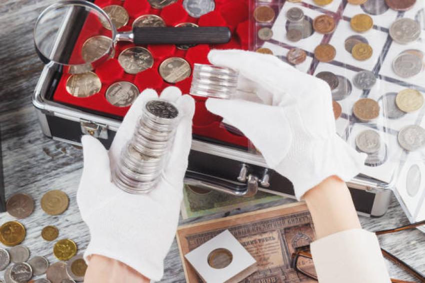 Why Are Live Weekly Coin Auctions Ideal for Coin Traders?