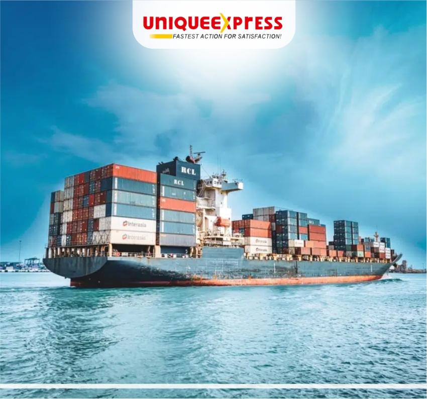 How does Unique Express compare to other international parcel shipping companies in Pune?