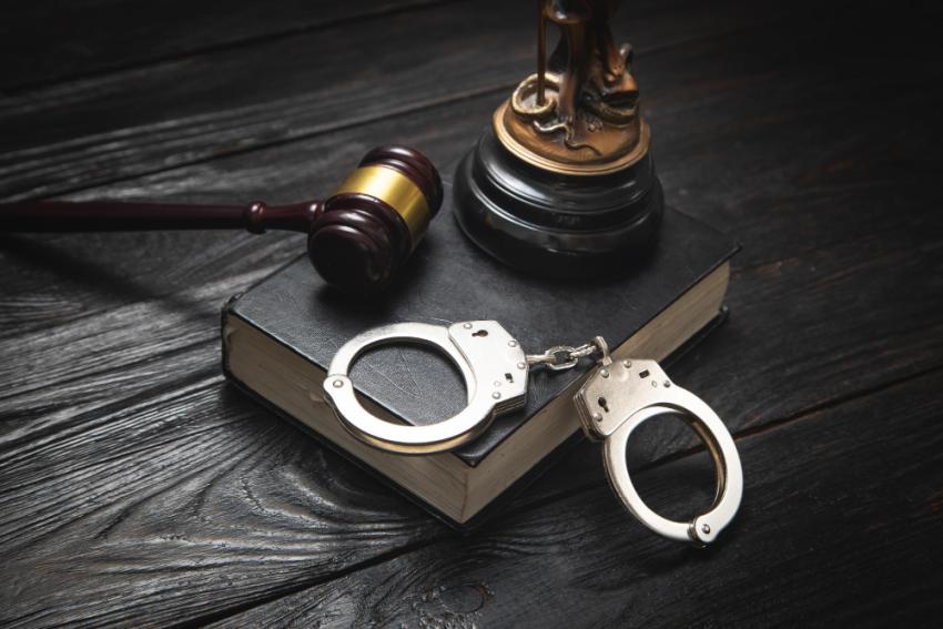 What Evidence Does the Best Criminal Lawyer in Brampton Consider in Assault Cases