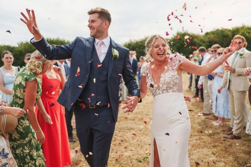 How to Choose a Wedding Venue That Complements Your Photography Style