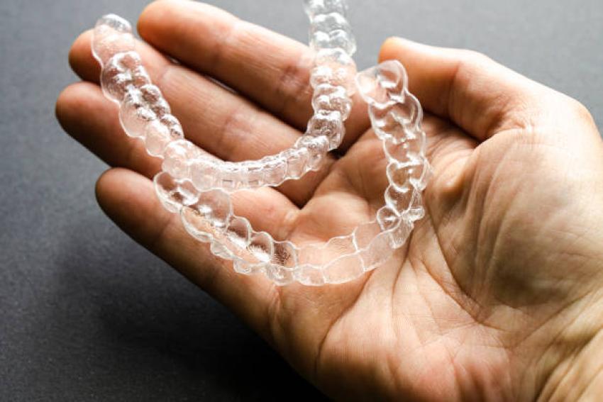 Clear Aligner Treatment Benefits and What to Expect