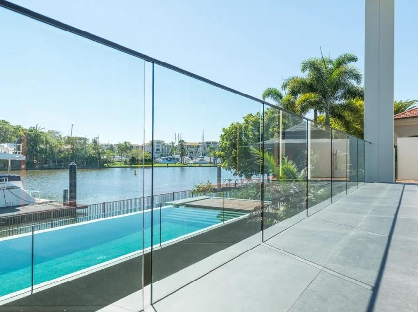 Frameless Glass Pool Fencing in Perth: How It Compares to the Alternatives