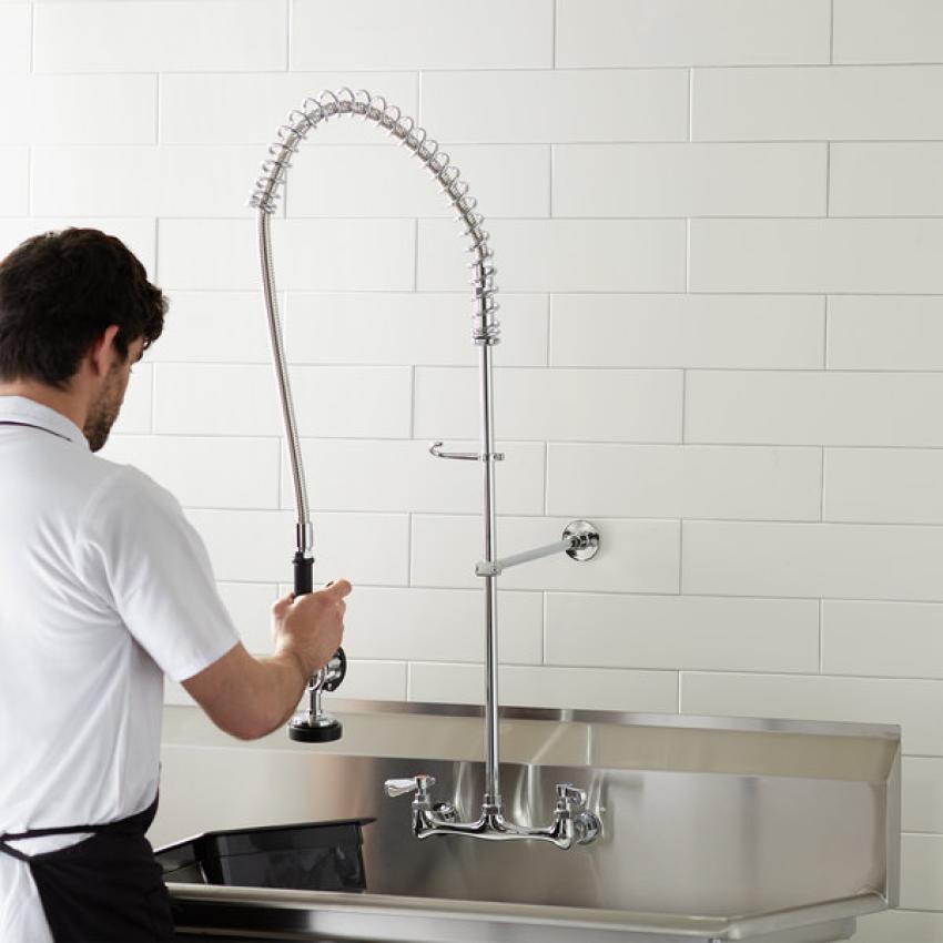 How Do You Match a Pre-Rinse Unit with Riser to Your Dishwashing Area?